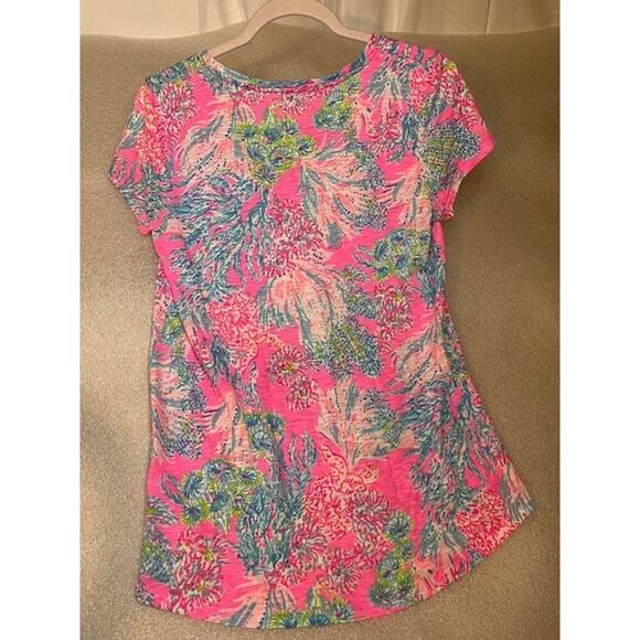 Lilly Pulitzer Etta V-Neck Tee, Size XS , 100% Cotton - Picture 4 of 4
